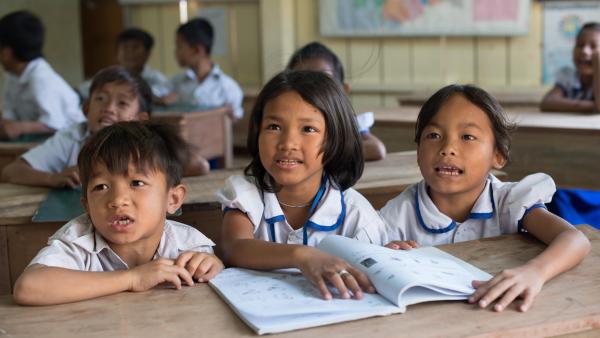 Children in class at the PSE centre in Phnom Penh