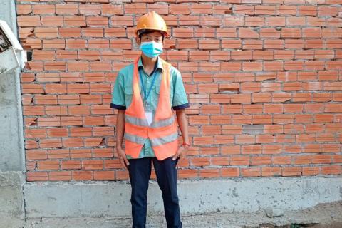 Pann Reaksmey, étudiant en construction en apprentissage chez Win Fair Engineering Pann Reaksmey, étudiant en construction en apprentissage chez Win Fair Engineering