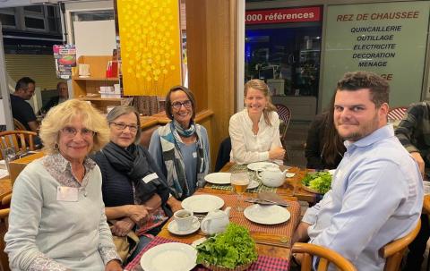 Diner entre bénévoles